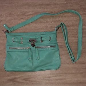 Francescas bag/ street level label